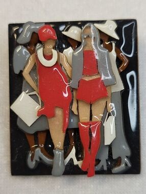 Vintage Lucinda Yates 80s 3D Woman Brooch / Pin